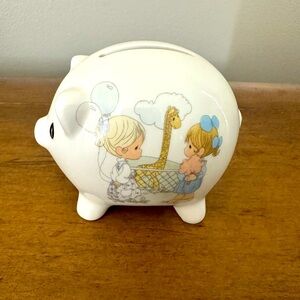 Precious Moments Piggy Bank, “Good Friends Look Up To Each Other”, 1992